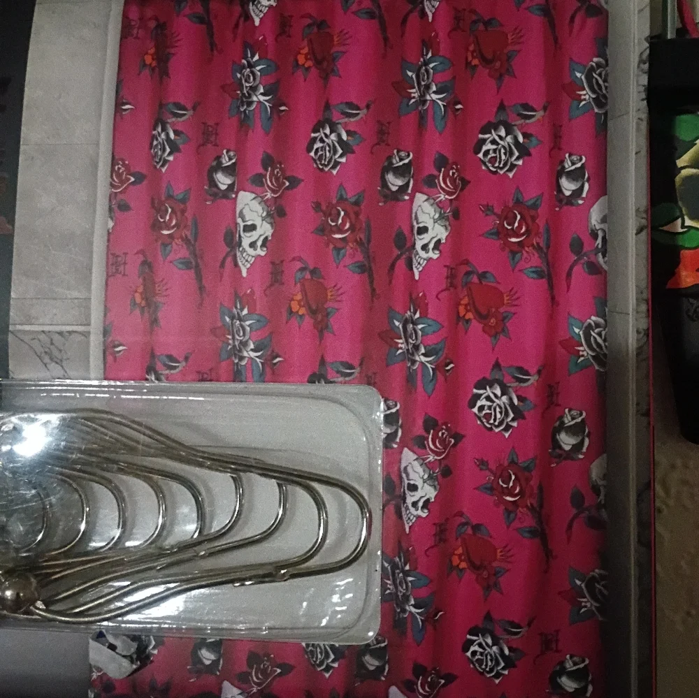 NWT Ed hardy Shower Set